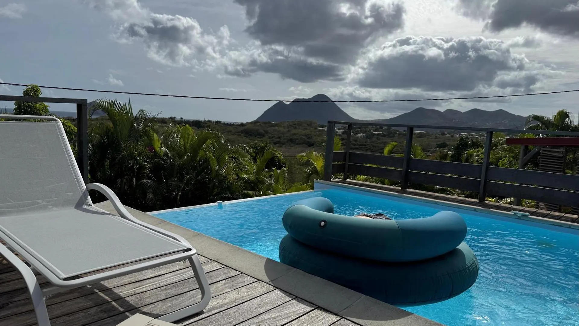 Villa Seaviewsoon - Le Diamant - Martinique - 3 A 5 Chambres